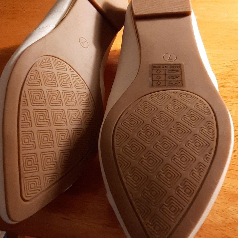 NWOT Dream Pairs Women's ElegantPointed Toe Slip-on Flats  Size 7 - Picture 10 of 11